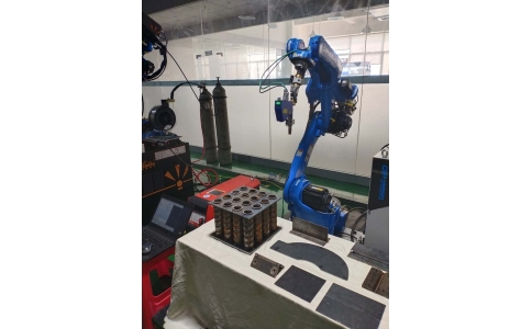 CRP管板焊接机器人系统